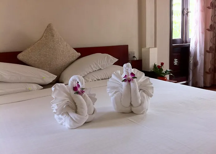 Long Life Riverside Hotel